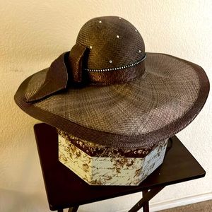 Ladies hat